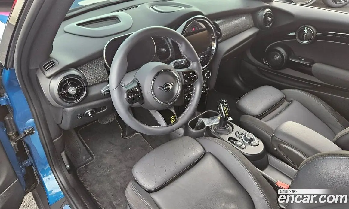 Mini Cooper 2023 автомат (гидро), фото 12 Mini Cooper 2023 автомат (гидро), фото 12