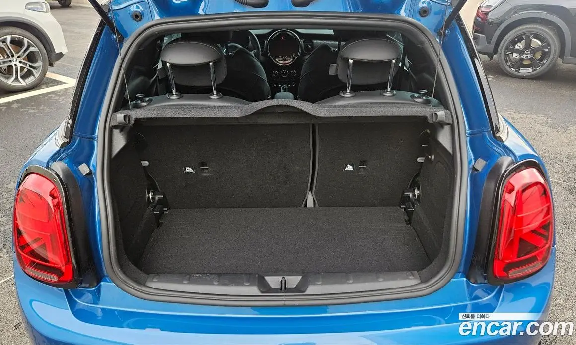 Mini Cooper 2023 автомат (гидро), фото 19 Mini Cooper 2023 автомат (гидро), фото 19