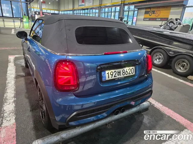 Mini Cooper Convertible 2022 2.0 автомат (гидро), миниатюра 4 Mini Cooper Convertible 2022 2.0 автомат (гидро), миниатюра 4