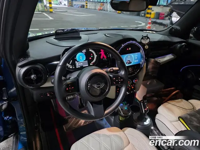 Mini Cooper Convertible 2022 2.0 автомат (гидро), миниатюра 7 Mini Cooper Convertible 2022 2.0 автомат (гидро), миниатюра 7
