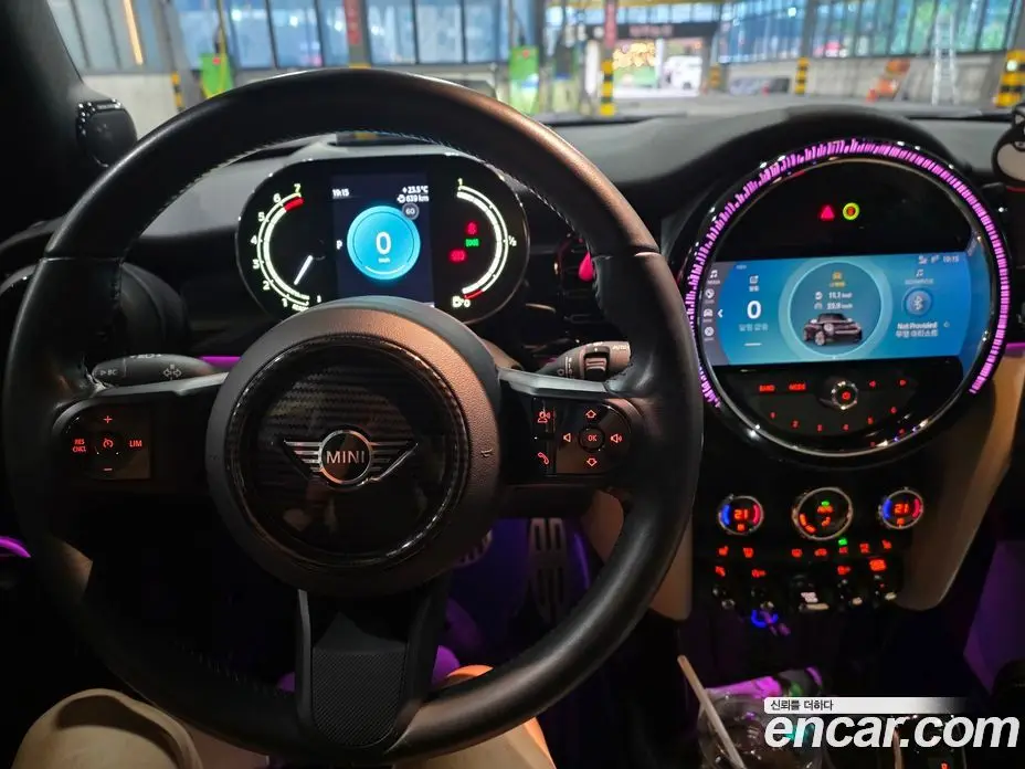 Mini Cooper Convertible 2022 2.0 автомат (гидро), фото 8 Mini Cooper Convertible 2022 2.0 автомат (гидро), фото 8