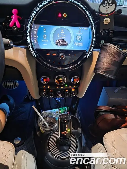 Mini Cooper Convertible 2022 2.0 автомат (гидро), фото 9 Mini Cooper Convertible 2022 2.0 автомат (гидро), фото 9