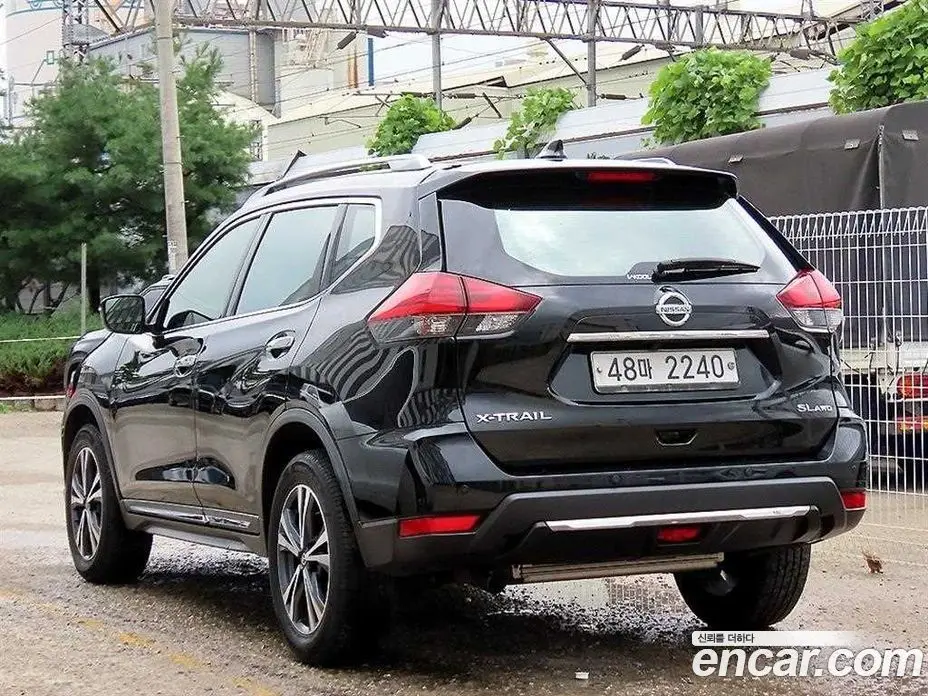 Nissan X-Trail 2018 2.5 автомат (гидро), фото 3 Nissan X-Trail 2018 2.5 автомат (гидро), фото 3