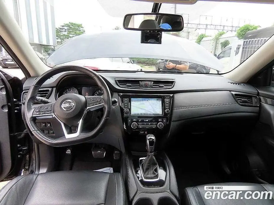 Nissan X-Trail 2018 2.5 автомат (гидро), фото 7 Nissan X-Trail 2018 2.5 автомат (гидро), фото 7