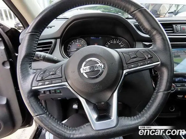 Nissan X-Trail 2018 2.5 автомат (гидро), миниатюра 8 Nissan X-Trail 2018 2.5 автомат (гидро), миниатюра 8