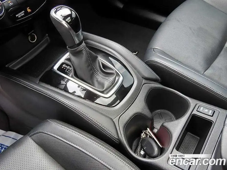 Nissan X-Trail 2018 2.5 автомат (гидро), фото 10 Nissan X-Trail 2018 2.5 автомат (гидро), фото 10