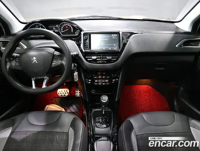 Peugeot 2008 2019 1.5 автомат (гидро), миниатюра 5