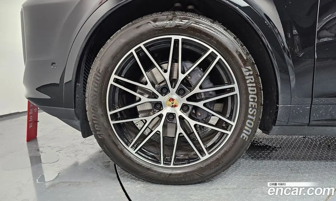 Porsche Cayenne 2024 3.0 автомат (гидро), фото 5 Porsche Cayenne 2024 3.0 автомат (гидро), фото 5