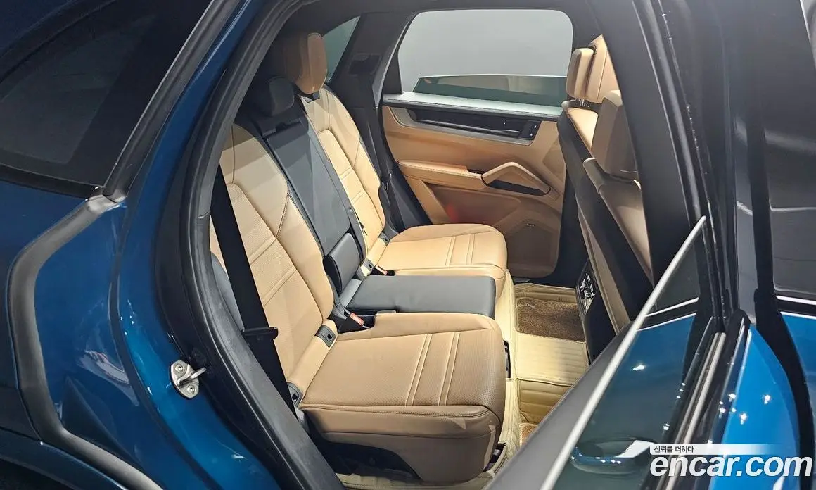 Porsche Cayenne 2024 3.0 автомат (гидро), фото 17 Porsche Cayenne 2024 3.0 автомат (гидро), фото 17