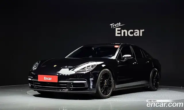 Porsche Panamera 2018 3.0 автомат (гидро), миниатюра 1 Porsche Panamera 2018 3.0 автомат (гидро), миниатюра 1