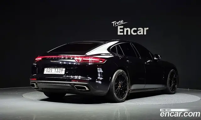 Porsche Panamera 2018 3.0 автомат (гидро), миниатюра 2 Porsche Panamera 2018 3.0 автомат (гидро), миниатюра 2
