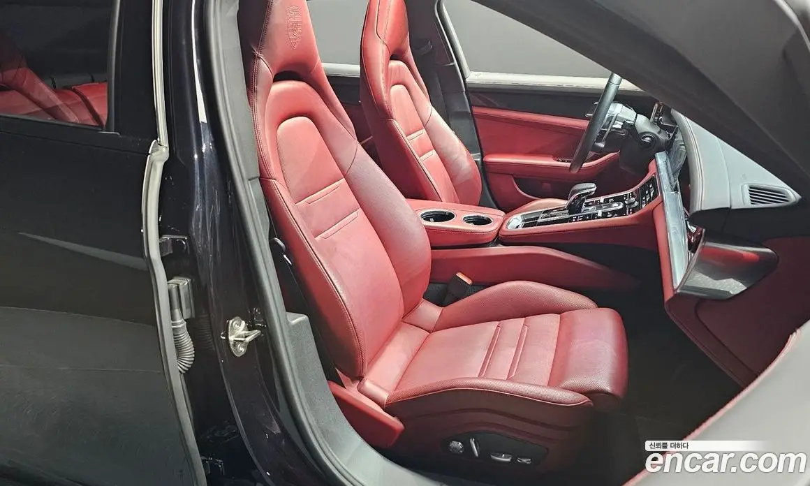 Porsche Panamera 2018 3.0 автомат (гидро), фото 18 Porsche Panamera 2018 3.0 автомат (гидро), фото 18