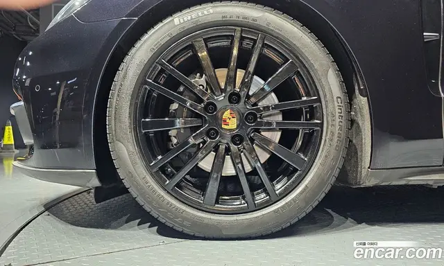 Porsche Panamera 2018 3.0 автомат (гидро), миниатюра 5 Porsche Panamera 2018 3.0 автомат (гидро), миниатюра 5