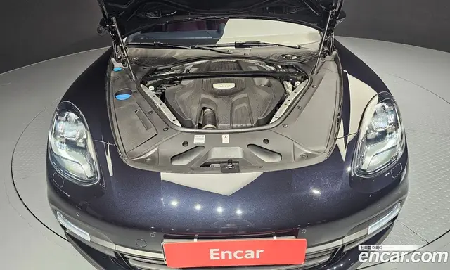 Porsche Panamera 2018 3.0 автомат (гидро), миниатюра 6 Porsche Panamera 2018 3.0 автомат (гидро), миниатюра 6