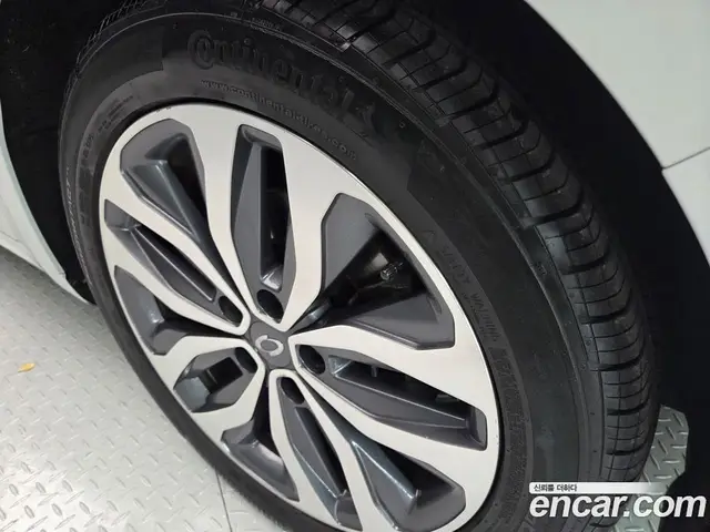 Renault (Samsung) SM6 2016 2.0 автомат (гидро), миниатюра 5 Renault (Samsung) SM6 2016 2.0 автомат (гидро), миниатюра 5