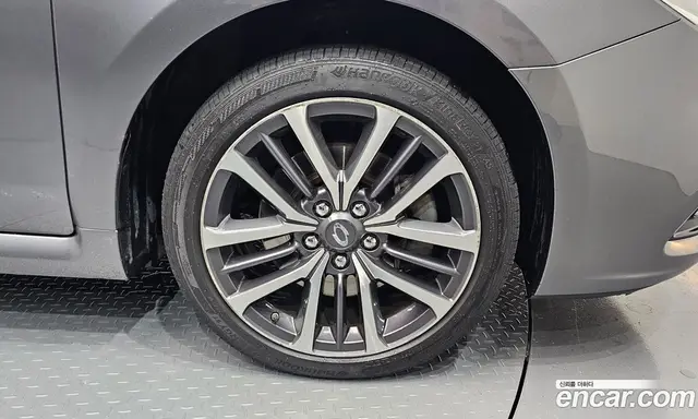 Renault (Samsung) SM7 2018 2.0 автомат (гидро), миниатюра 5 Renault (Samsung) SM7 2018 2.0 автомат (гидро), миниатюра 5
