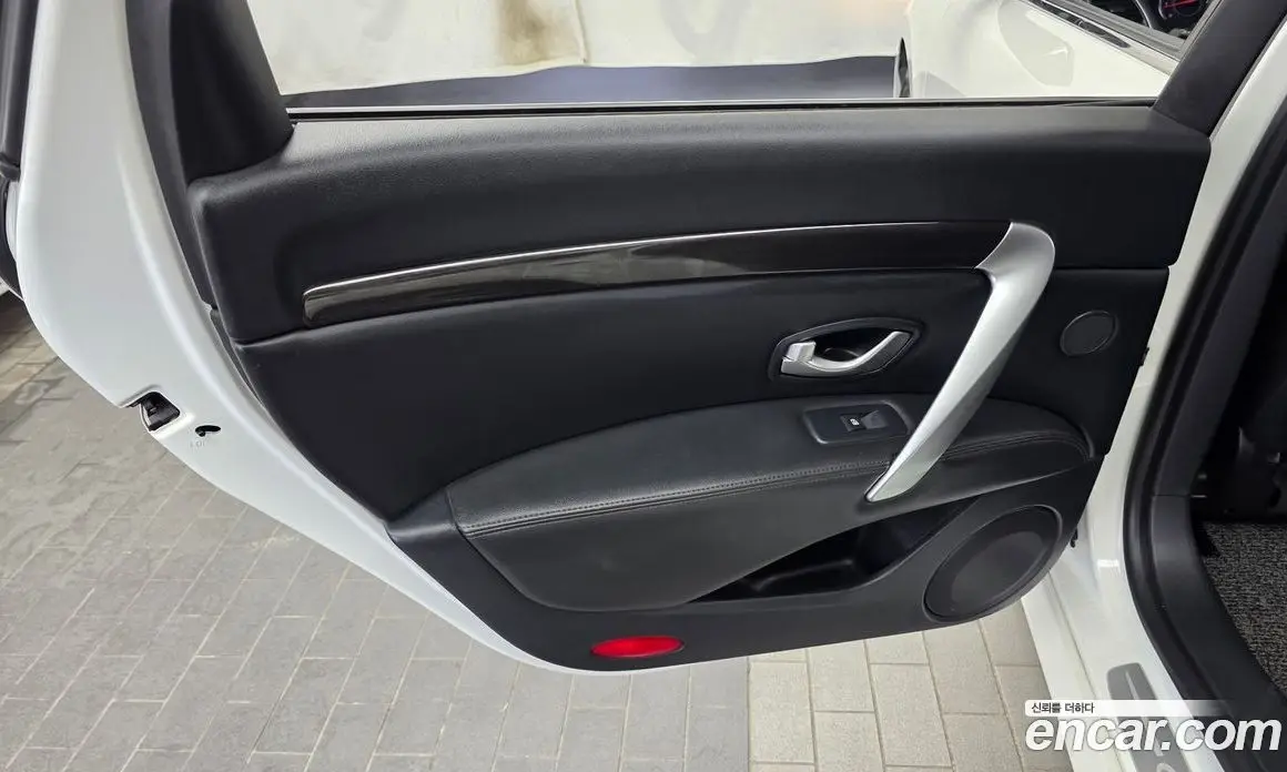 Renault (Samsung) SM7 2019 2.0 автомат (гидро), фото 15 Renault (Samsung) SM7 2019 2.0 автомат (гидро), фото 15