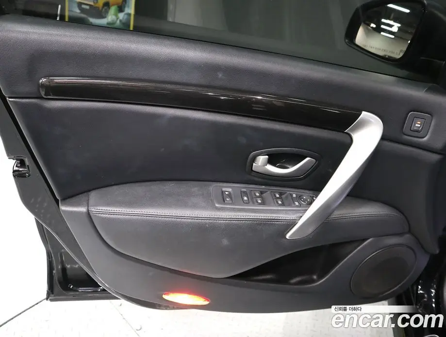 Renault (Samsung) SM7 2019 2.0 автомат (гидро), фото 18 Renault (Samsung) SM7 2019 2.0 автомат (гидро), фото 18
