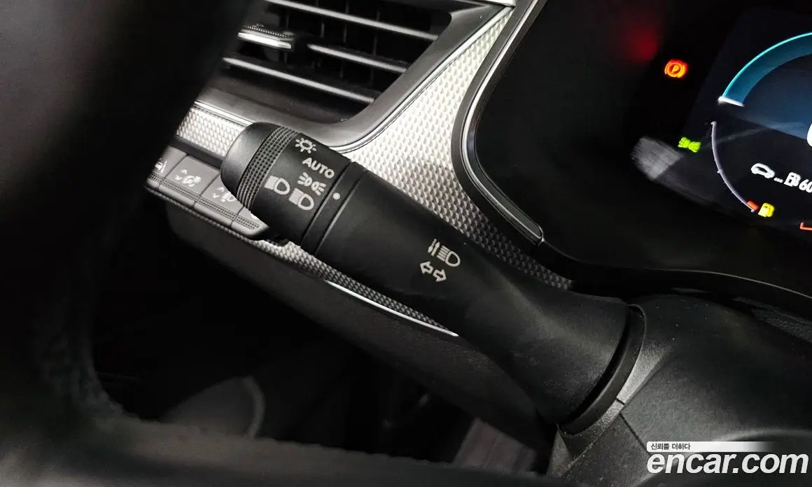 Renault (Samsung) XM3 2022 1.6 автомат (гидро), фото 27 Renault (Samsung) XM3 2022 1.6 автомат (гидро), фото 27