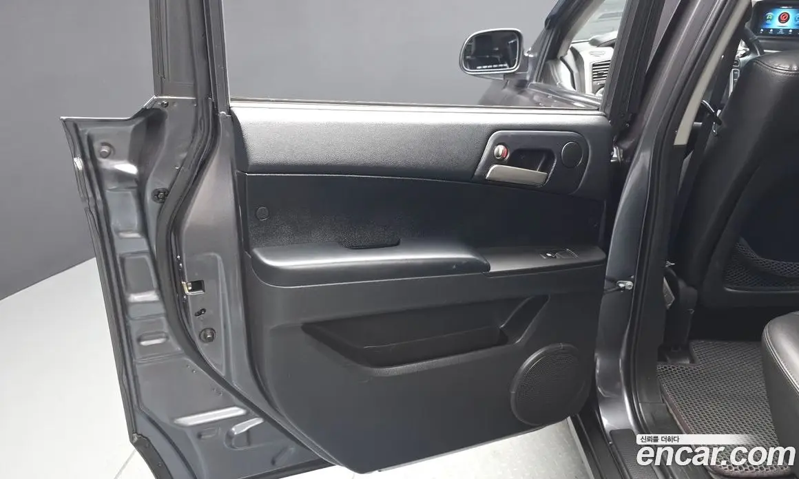 SsangYong Korando 2013 2.0 автомат (гидро), фото 15