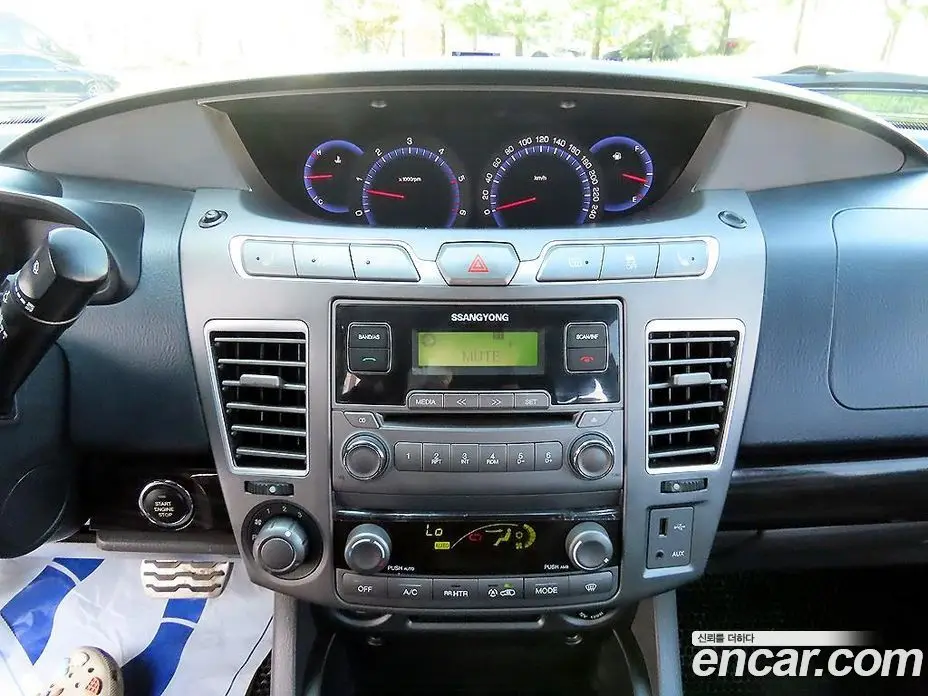 SsangYong Korando 2016 2.2 автомат (гидро), фото 13