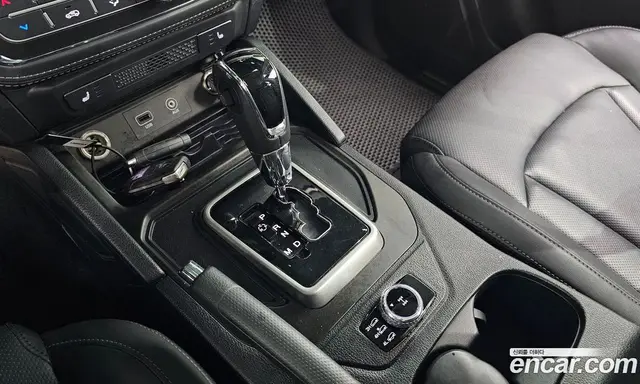 SsangYong Rexton 2018 2.2 автомат (гидро), миниатюра 12