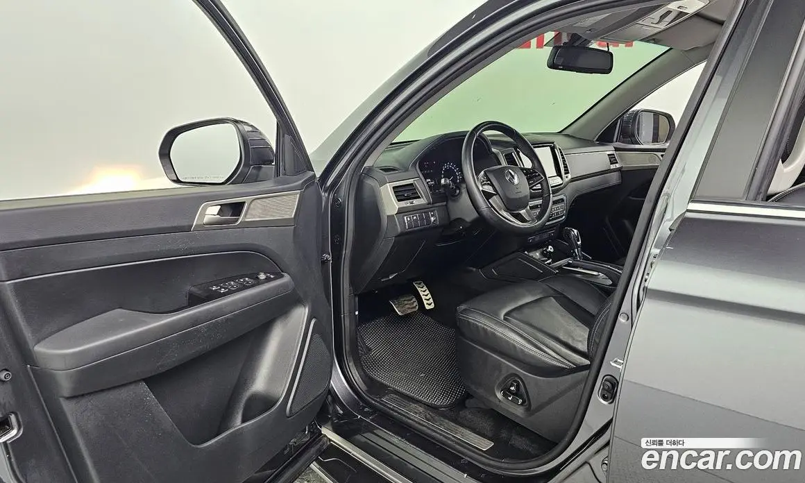 SsangYong Rexton 2018 2.2 автомат (гидро), фото 16 SsangYong Rexton 2018 2.2 автомат (гидро), фото 16