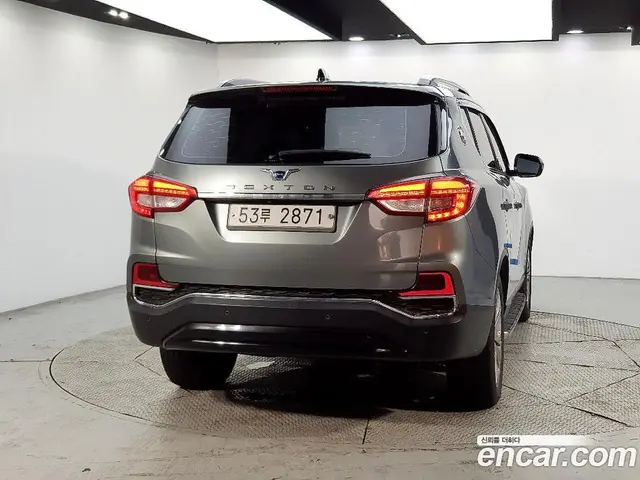 SsangYong Rexton 2018 2.2 автомат (гидро), миниатюра 3 SsangYong Rexton 2018 2.2 автомат (гидро), миниатюра 3
