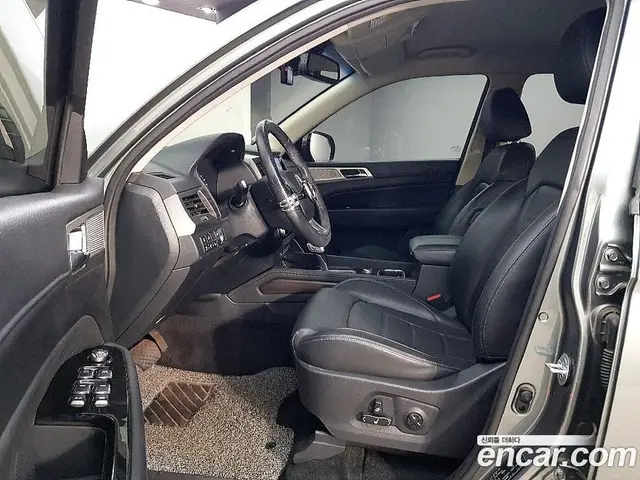 SsangYong Rexton 2018 2.2 автомат (гидро), миниатюра 7 SsangYong Rexton 2018 2.2 автомат (гидро), миниатюра 7
