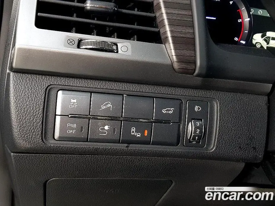 SsangYong Rexton 2018 2.2 автомат (гидро), фото 10 SsangYong Rexton 2018 2.2 автомат (гидро), фото 10