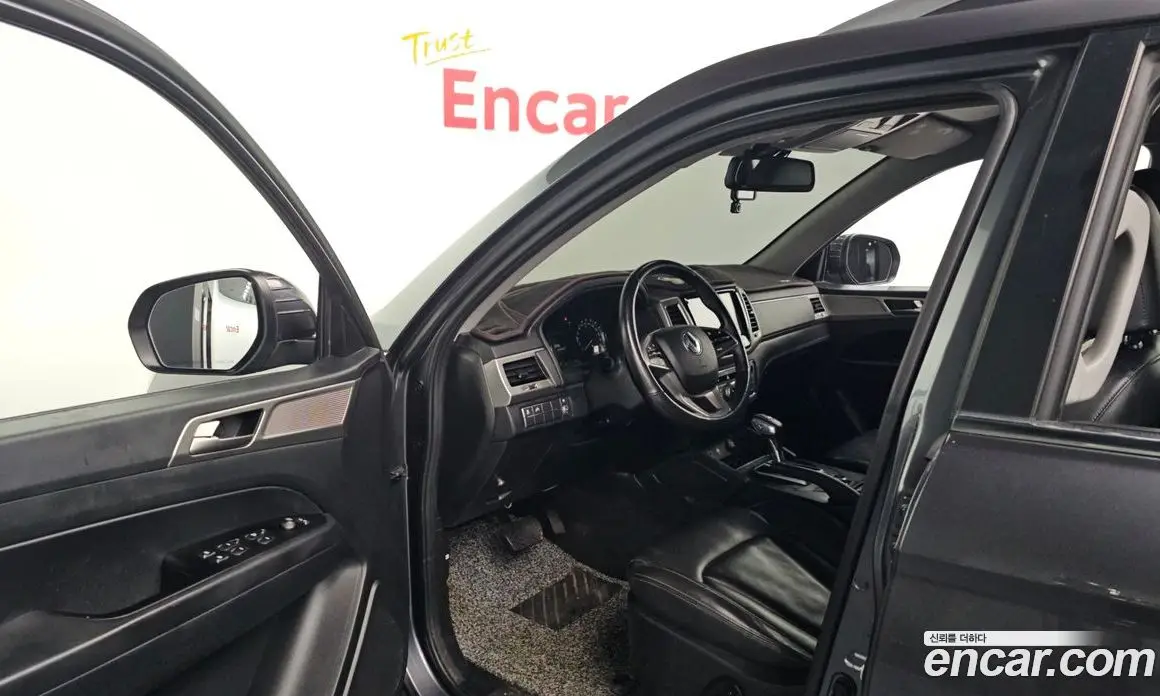 SsangYong Rexton 2018 2.2 автомат (гидро), фото 12 SsangYong Rexton 2018 2.2 автомат (гидро), фото 12