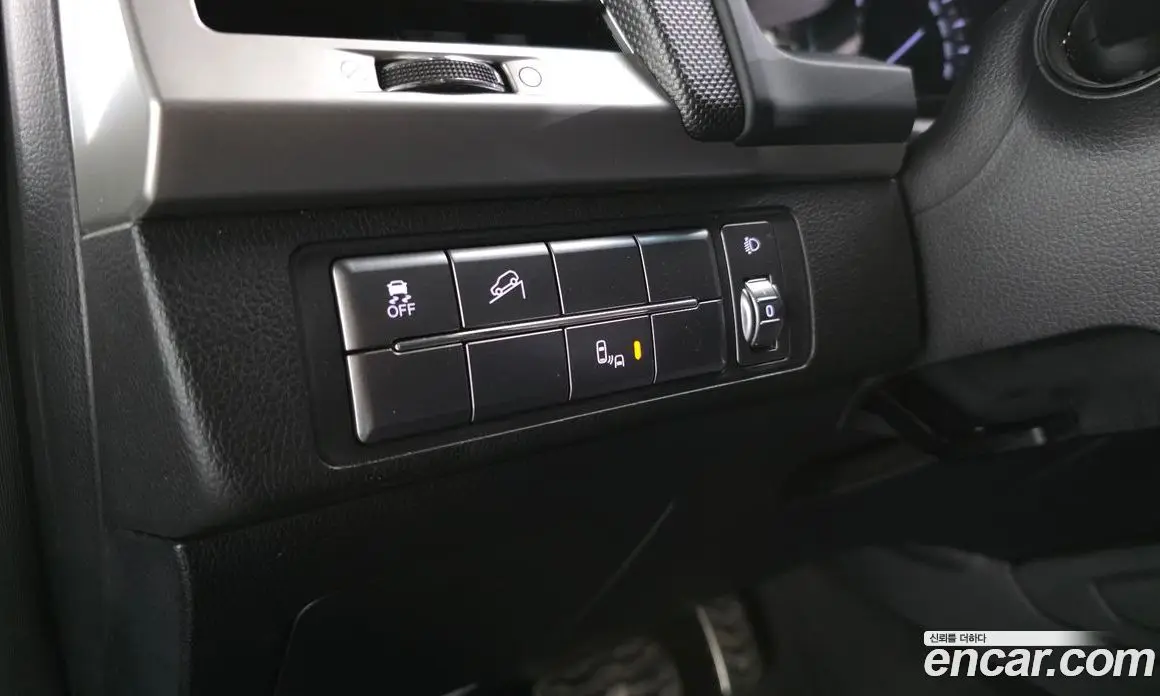 SsangYong Rexton 2018 2.2 автомат (гидро), фото 17 SsangYong Rexton 2018 2.2 автомат (гидро), фото 17