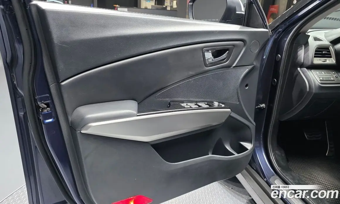 SsangYong TIBOLI 2015 1.6 автомат (гидро), фото 14 SsangYong TIBOLI 2015 1.6 автомат (гидро), фото 14