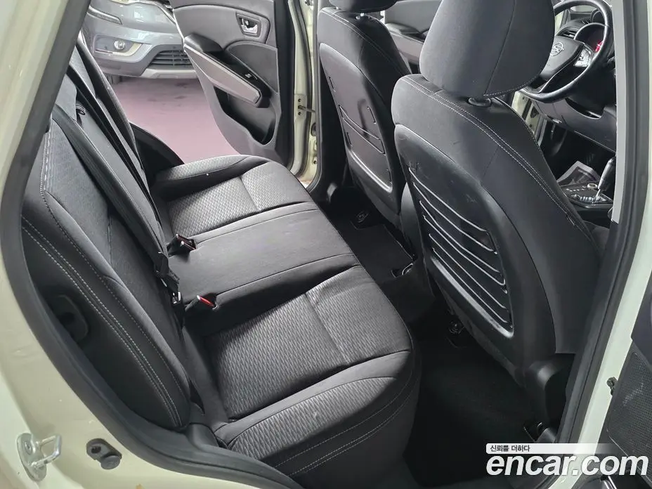SsangYong TIBOLI 2016 1.6 автомат (гидро), фото 13 SsangYong TIBOLI 2016 1.6 автомат (гидро), фото 13