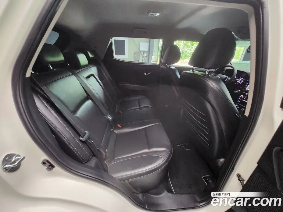 SsangYong TIBOLI 2022 1.5 автомат (гидро), фото 10 SsangYong TIBOLI 2022 1.5 автомат (гидро), фото 10
