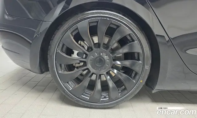 Tesla Model 3 2022 0.2 автомат (гидро), миниатюра 5 Tesla Model 3 2022 0.2 автомат (гидро), миниатюра 5