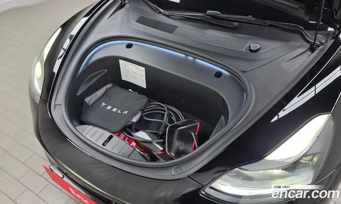 Tesla Model 3 2022 0.2 автомат (гидро), фото 6 Tesla Model 3 2022 0.2 автомат (гидро), фото 6
