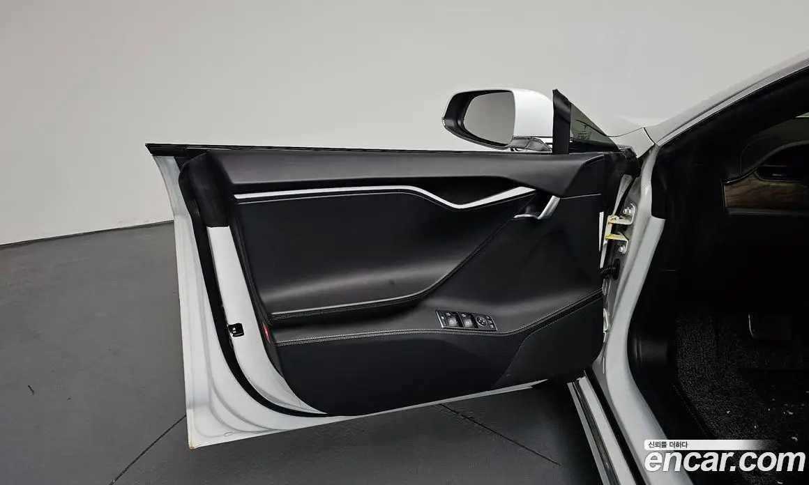 Tesla Model S 2020 0.3 автомат (гидро), фото 14 Tesla Model S 2020 0.3 автомат (гидро), фото 14