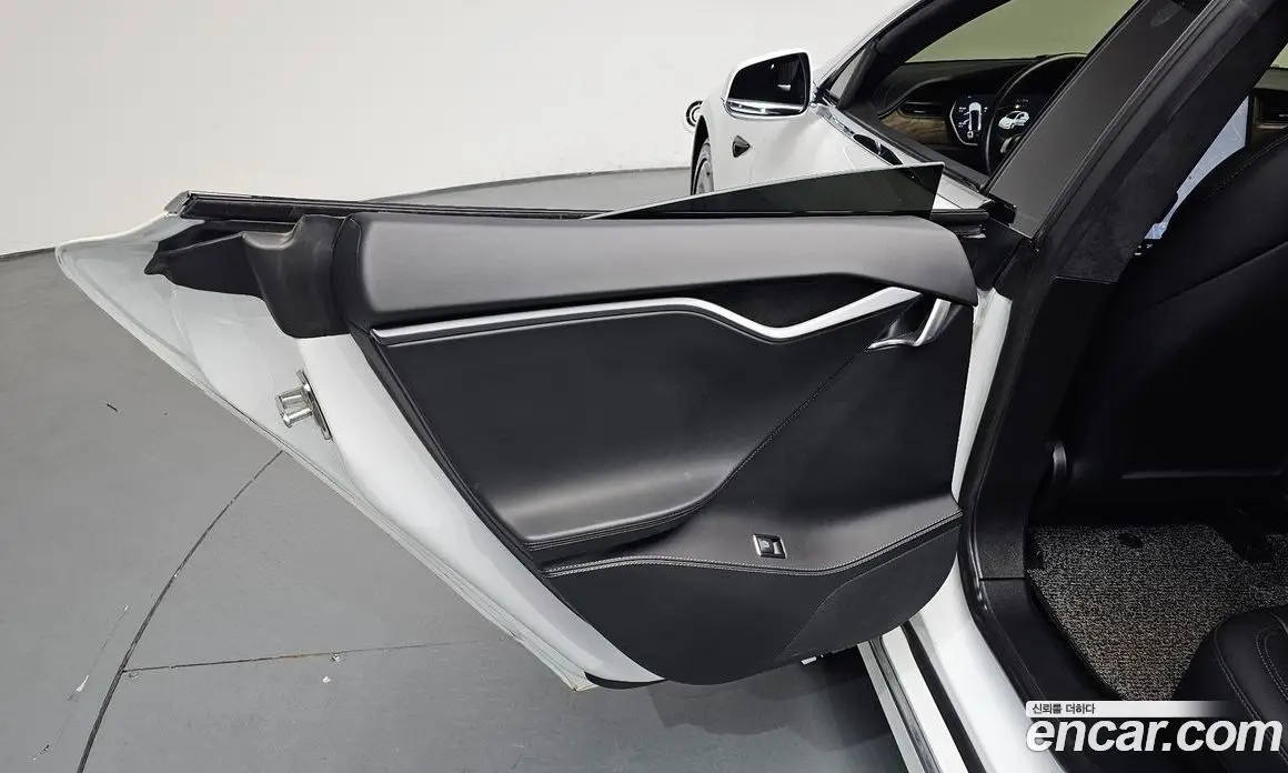 Tesla Model S 2020 0.3 автомат (гидро), фото 15 Tesla Model S 2020 0.3 автомат (гидро), фото 15