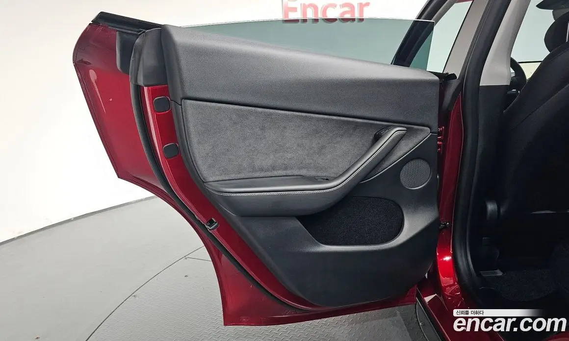 Tesla Model Y 2024 0.2 автомат (гидро), фото 14 Tesla Model Y 2024 0.2 автомат (гидро), фото 14