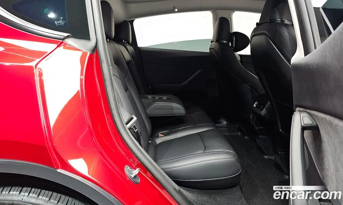 Tesla Model Y 2024 0.2 автомат (гидро), фото 16 Tesla Model Y 2024 0.2 автомат (гидро), фото 16