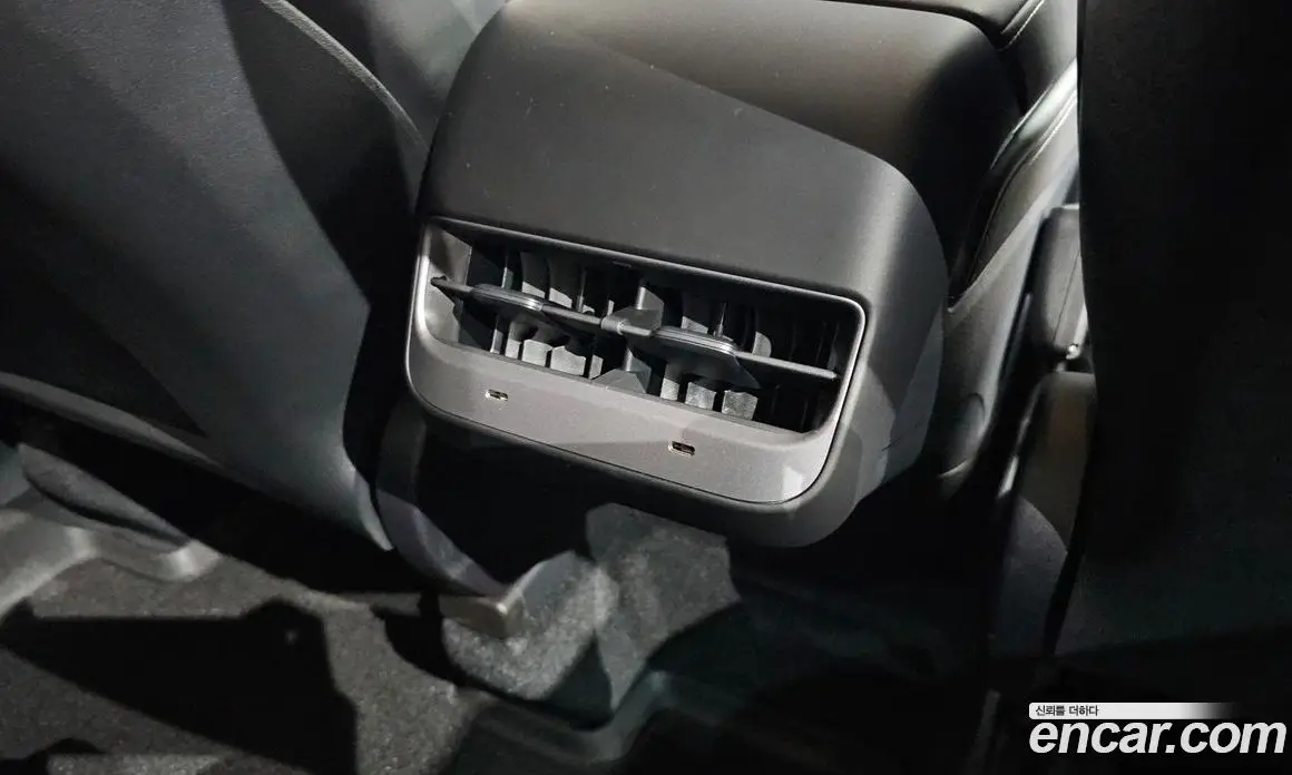Tesla Model Y 2024 0.2 автомат (гидро), фото 27 Tesla Model Y 2024 0.2 автомат (гидро), фото 27