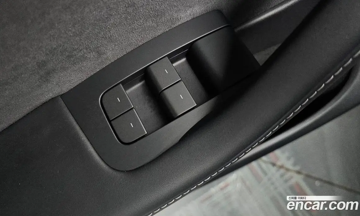 Tesla Model Y 2024 0.2 автомат (гидро), фото 29 Tesla Model Y 2024 0.2 автомат (гидро), фото 29