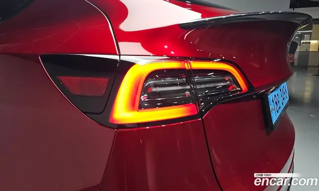 Tesla Model Y 2024 0.2 автомат (гидро), миниатюра 8 Tesla Model Y 2024 0.2 автомат (гидро), миниатюра 8