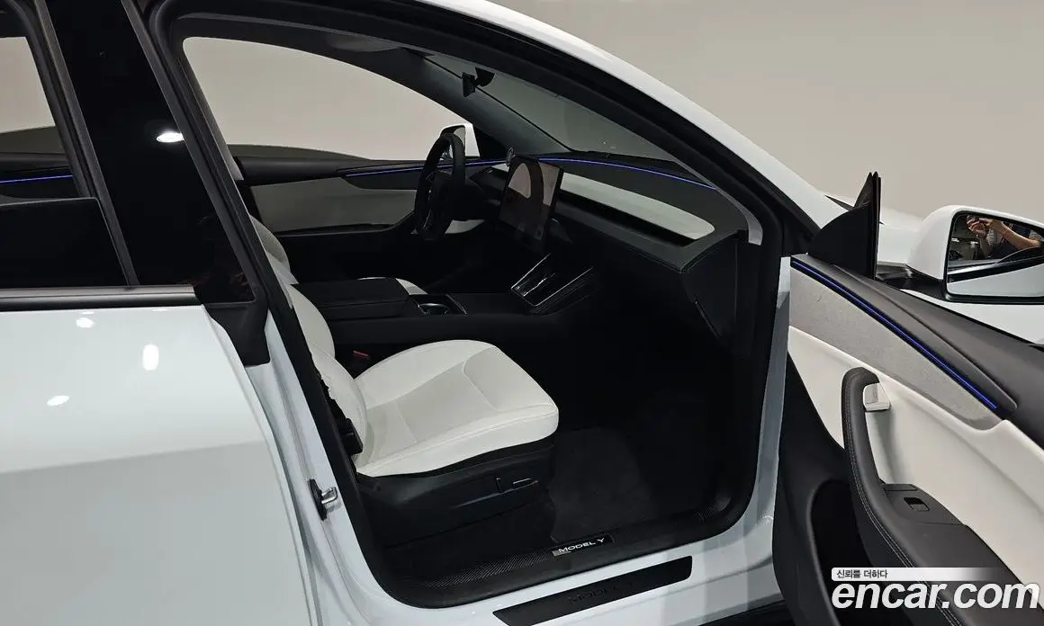 Tesla Model Y 2025 0.2 автомат (гидро), фото 16 Tesla Model Y 2025 0.2 автомат (гидро), фото 16