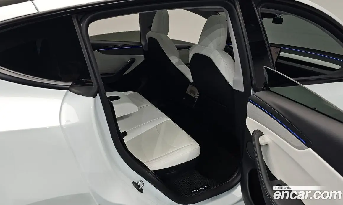 Tesla Model Y 2025 0.2 автомат (гидро), фото 17 Tesla Model Y 2025 0.2 автомат (гидро), фото 17