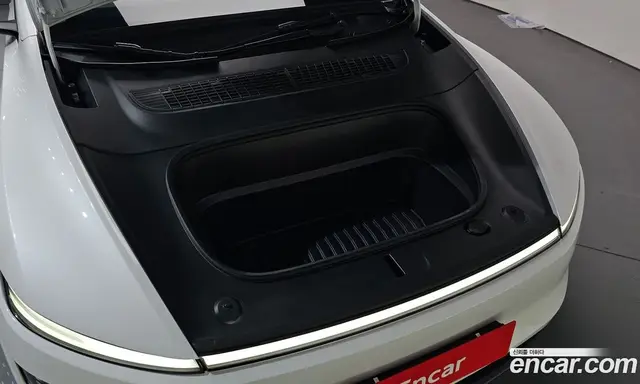 Tesla Model Y 2025 0.2 автомат (гидро), миниатюра 5 Tesla Model Y 2025 0.2 автомат (гидро), миниатюра 5