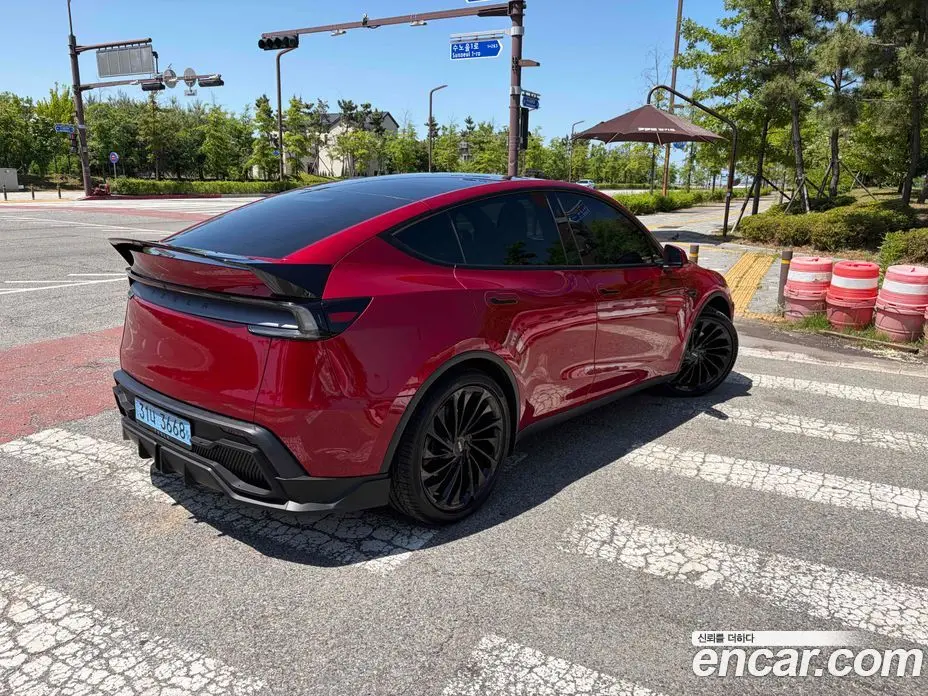 Tesla Model Y 2025 1.0 автомат (гидро), фото 2 Tesla Model Y 2025 1.0 автомат (гидро), фото 2