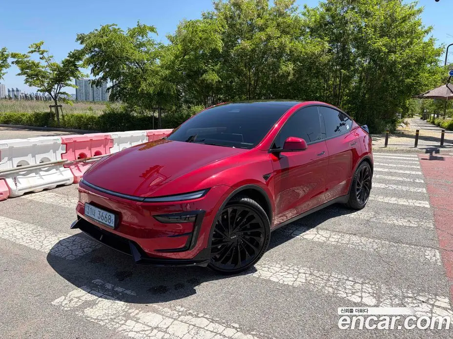 Tesla Model Y 2025 1.0 автомат (гидро), фото 5 Tesla Model Y 2025 1.0 автомат (гидро), фото 5