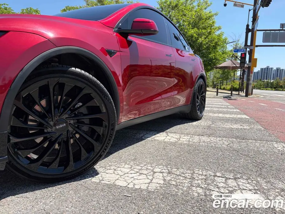 Tesla Model Y 2025 1.0 автомат (гидро), фото 7 Tesla Model Y 2025 1.0 автомат (гидро), фото 7